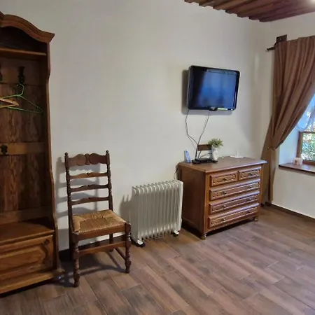 West Troya * Wynohradiw